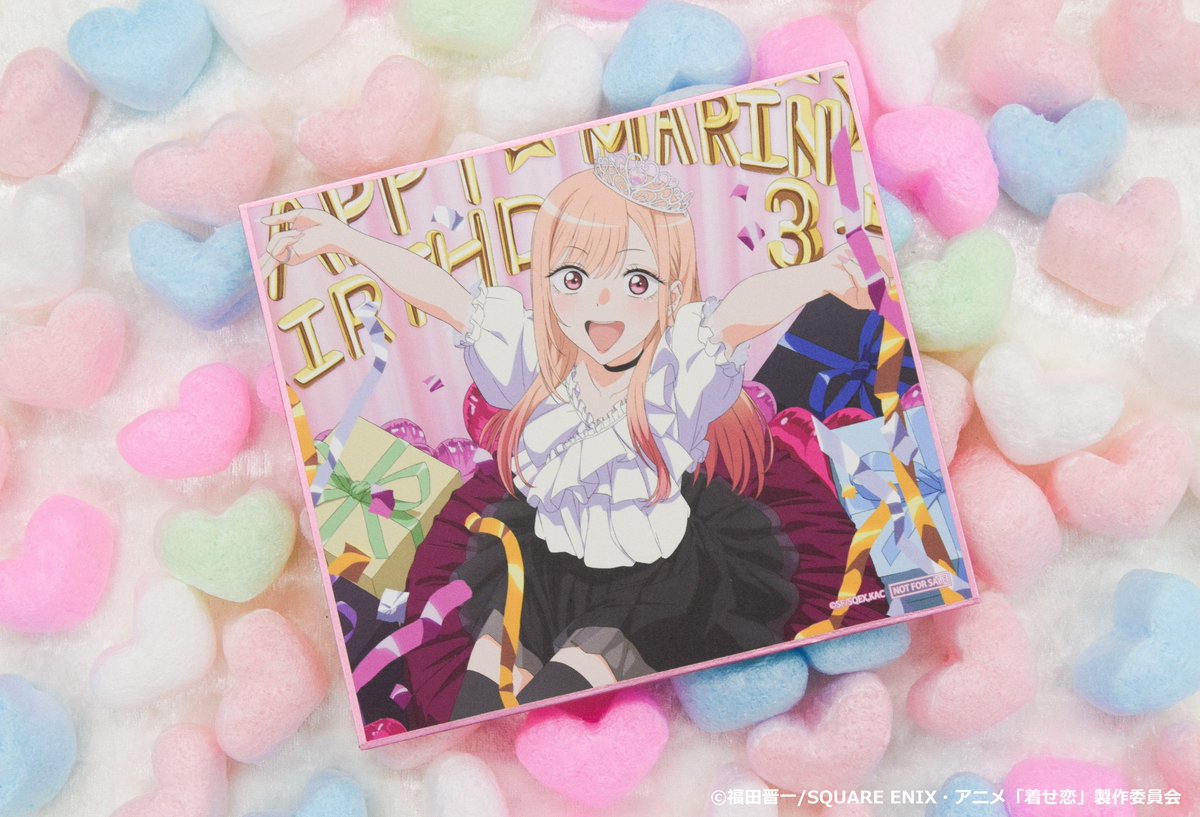 ／
特典内容ご紹介📢
＼
 
TVアニメ「その着せ替え人形は恋をする」Season 2
喜多川海夢バースデーくじ🎂
 
🎁お誕生日当日限定５連特典（3月5日(木) 23:59まで！）
・ミニ色紙
・オリジナルデジタル壁紙
 
🎁翌日以降５連特典
・ミニブロマイド（全8種）
 
発売をお楽しみに✨