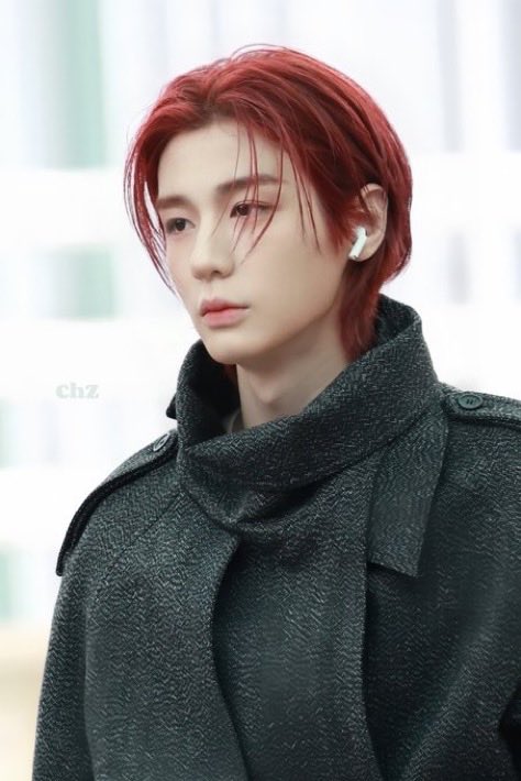 얼굴 미친 거 같은데………………………….?