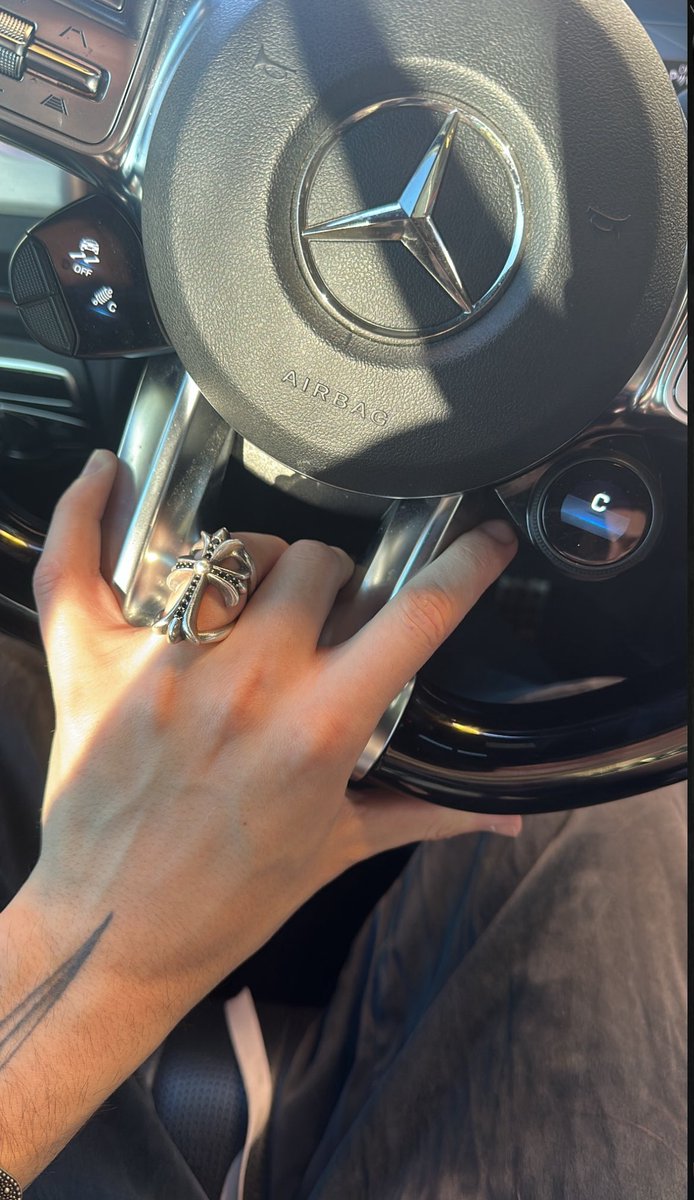 📲| Chase via Stories