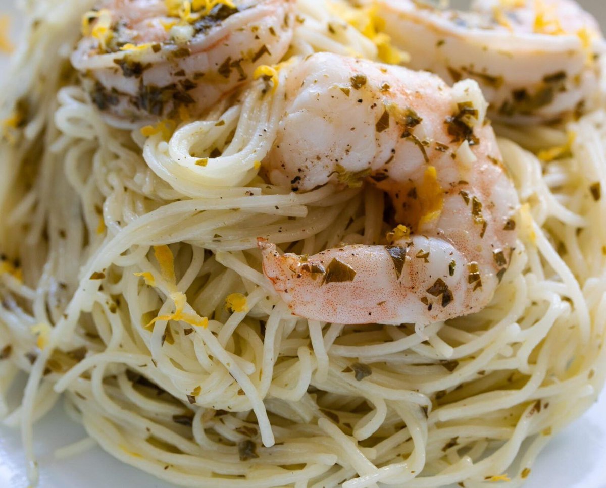 giangiskitchen's tweet photo. Creamy lemon shrimp with angel hair ๐ค๐
Rich, bright, and ready in minutes.
https://t.co/VqbX6T1Koa
#SeafoodPasta #QuickDinner #ItalianInspired #GiangisKitchen https://t.co/qaQql4NSqb