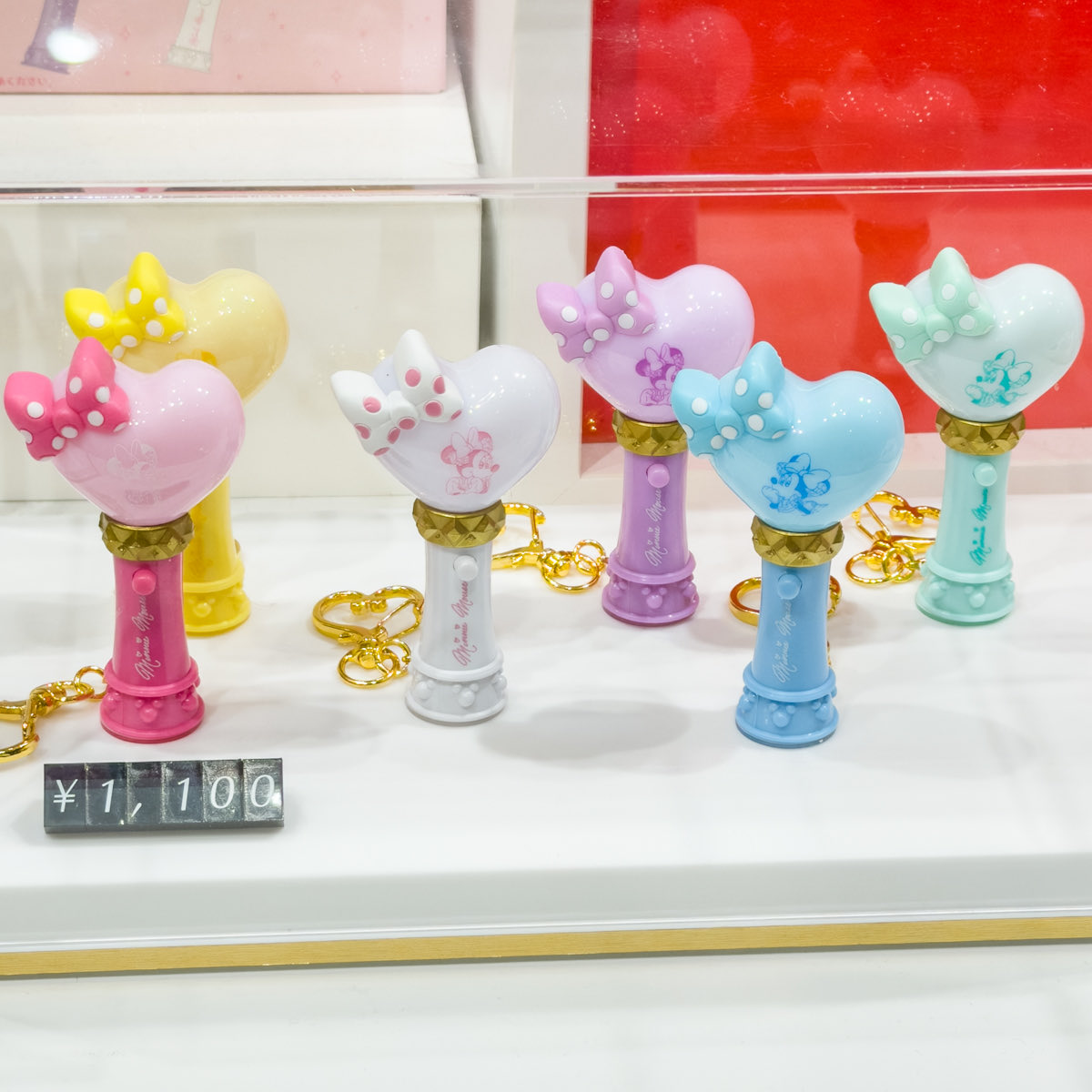 アイドル姿のミニーがかわいい！ ディズニーストア「ミニーマウス