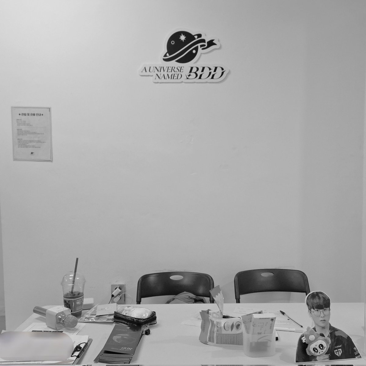 suraxiah's tweet photo. #UNIVERSE_BDD
#나_비디디_응원한다
스탭으로 전시회 후기! 먼저 이틀동안 많은 분들이 참석해주셔서 정말 즐거웠습니다. 사진 셀렉 및 전반적인 운영 관리 했습니다~ 출퇴근하고 사진 보정하는 투잡의 삶이 너무 오랜만이라 ㅋㅋ 1주일 반동안 제사진 보정하고, 또 일주일 반을 협력진 사진, 플리커 https://t.co/8F4DvV6n8m