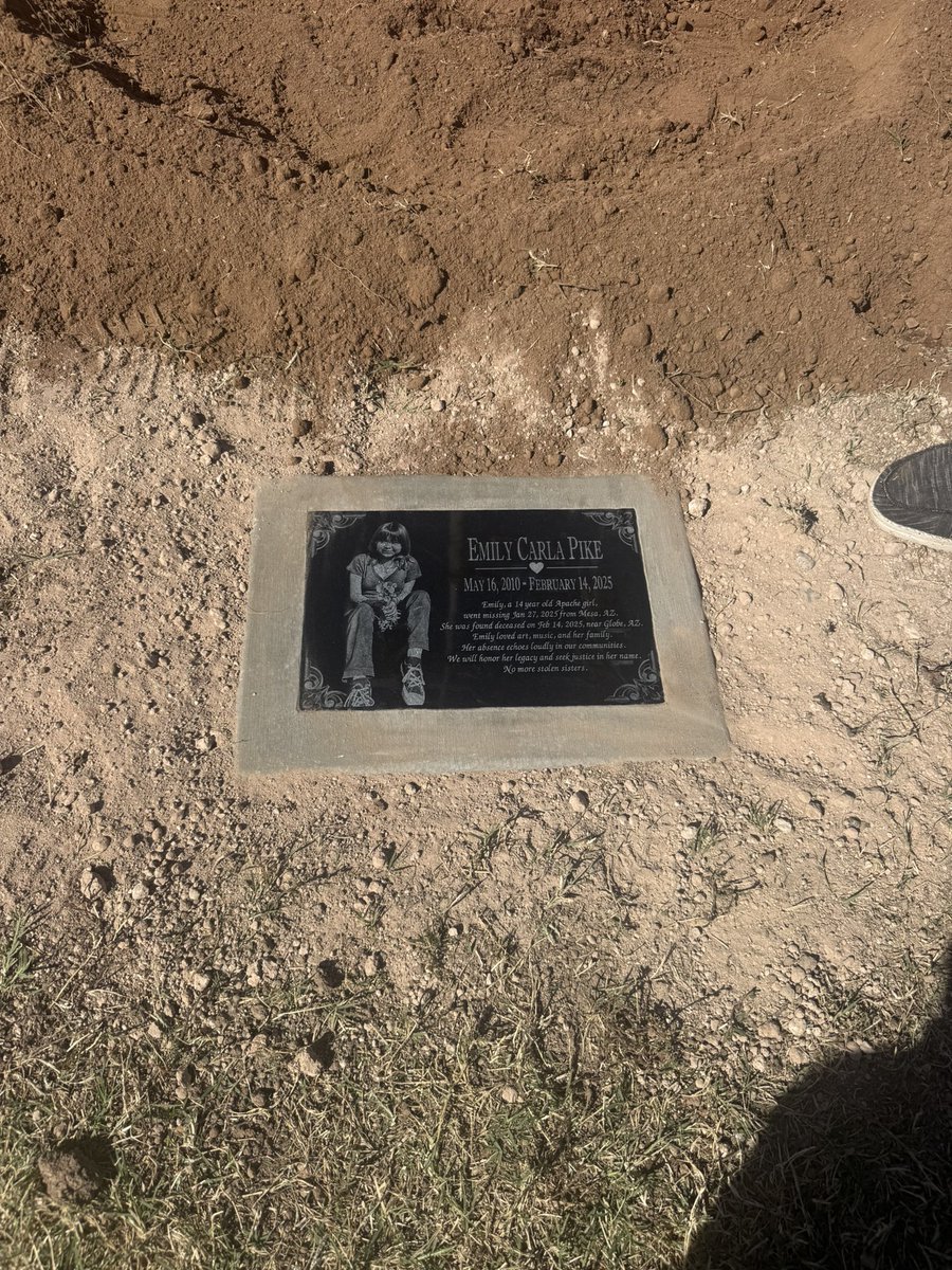 ashleyvholden's tweet photo. EMILY PIKE: A new remembrance tree and bench were unveiled today in Mesa for #EmilyPike. This comes after a temporary memorial was removed and rebuilt recently. The San Carlos Apache teen’s family and advocates started working with Mesa city leadership, and (about one month later) this permanent memorial now sits in Fitch Park. Her case is currently unsolved ⬇️⬇️⬇️ @abc15