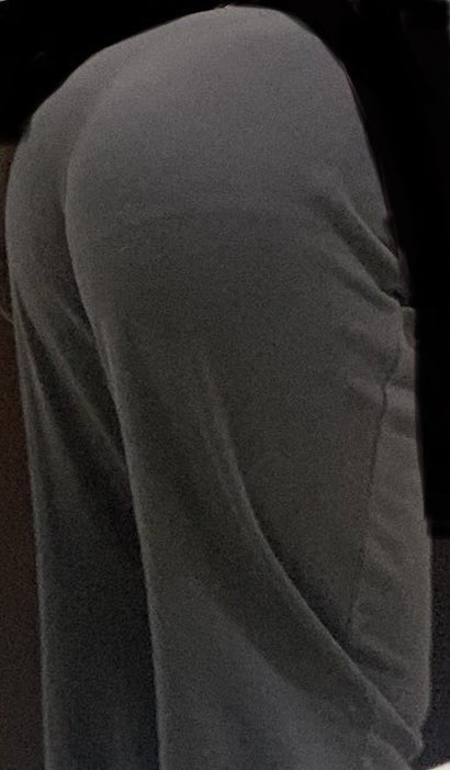 Rorov00's tweet photo. 😭😭😭 كيف يبي ينيك ذا 😭 https://t.co/LITlLO7CSu