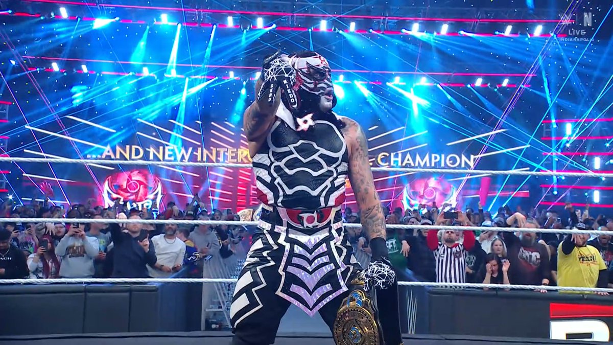 Penta, Dominik Mysterio'yu mağlup ederek yeni Intercontinental şampiyonu oluyor! 

CERO MIEDO  0⃣