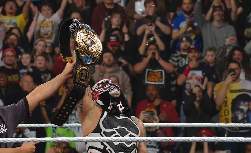 VAMOOOOOOOOOOOS POR FIN CARAJO HOY FUE EL DÍA LO LOGRASTE PENTA COMO TE AMOOOOOOO VAMONOS AL ANGEL A CELEBRAR CABRONES
#WWERAW