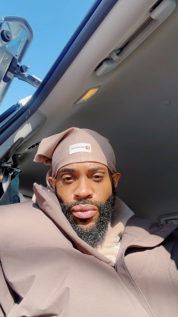 Misfit Mike ♐️ tweet media