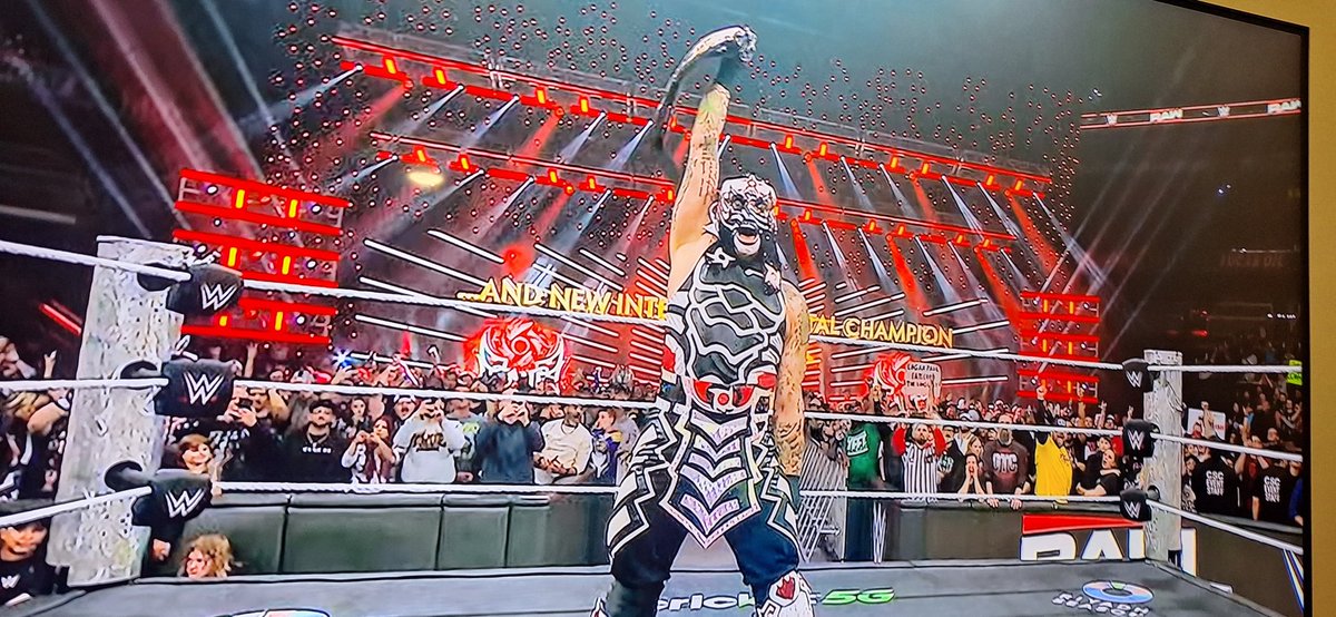MarcoMorales_'s tweet photo. @PENTAELZEROM 🇲🇽🇲🇽🇲🇽 https://t.co/UrydaEk3mA