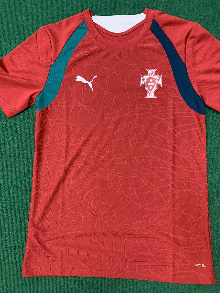 SHOPSOCCERPLUS's tweet photo. New arrivals from Puma! 2026 Portugal home &amp; away training kits. Available now in store. #portugal #fifaworldcup #fpf #pumafootball #soccerplus https://t.co/O9G7xEpHik