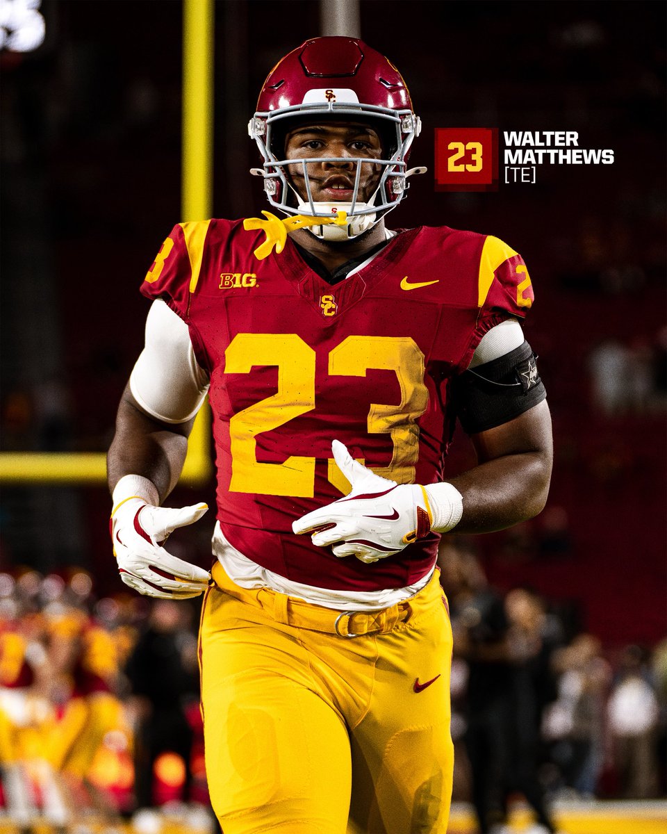 USC Football ✌️ tweet media