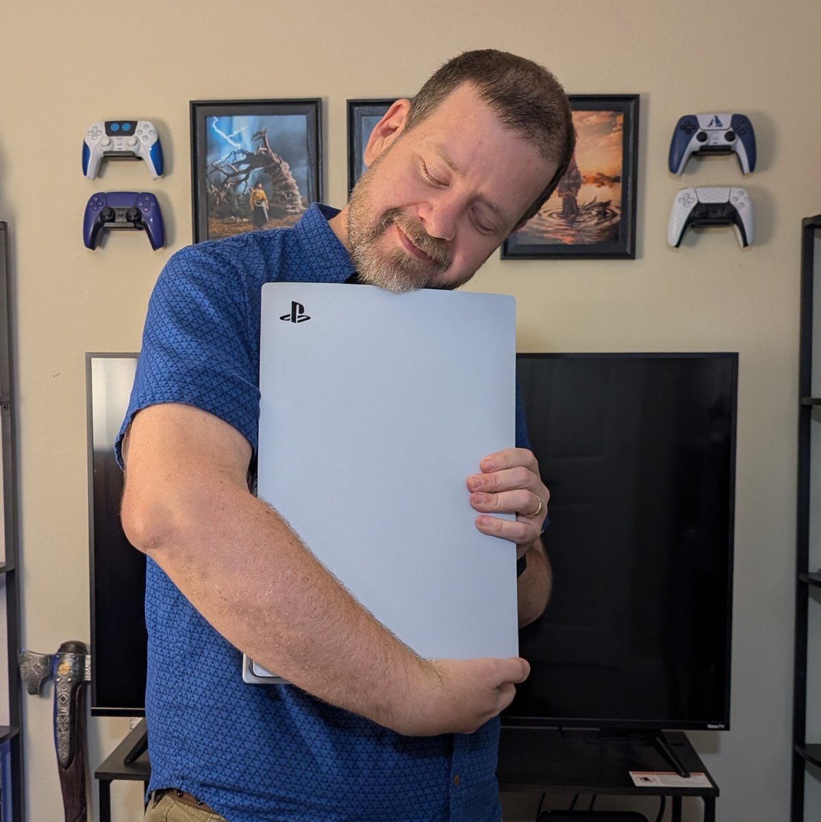 After almost 3 weeks of separation, we have been reunited!