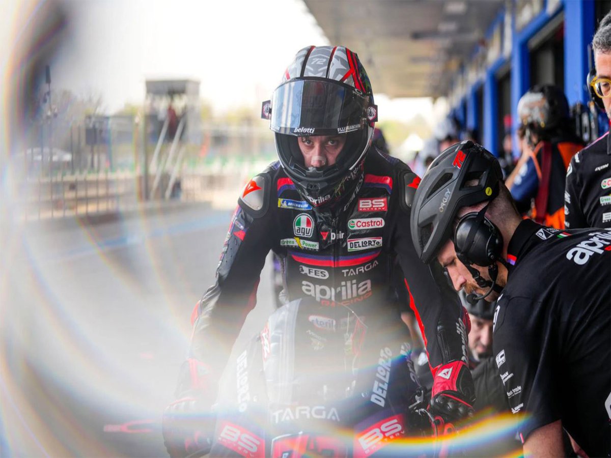 ani_digital's tweet image. Thailand MotoGP: Marco Bezzecchi bounces back with victory as Marc Marquez suffers DNF

Read @ANI Story | aninews.in/news/sports/ot…

#ThailandMotoGP #MarcoBezzecchi #MarcMarquez