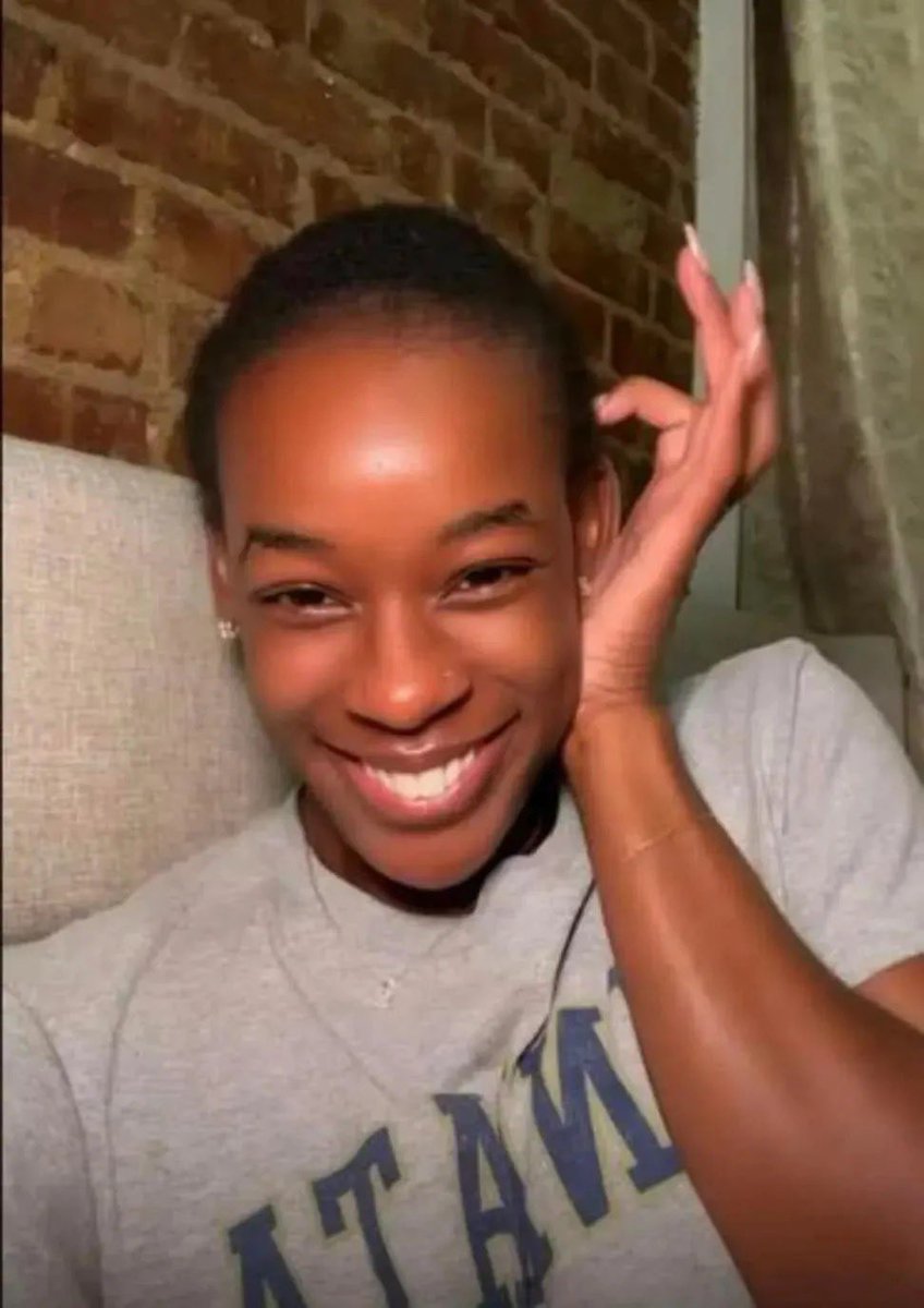 Let Rhea and Jade air that shit out on the mic Friday…… if they swing, they swing