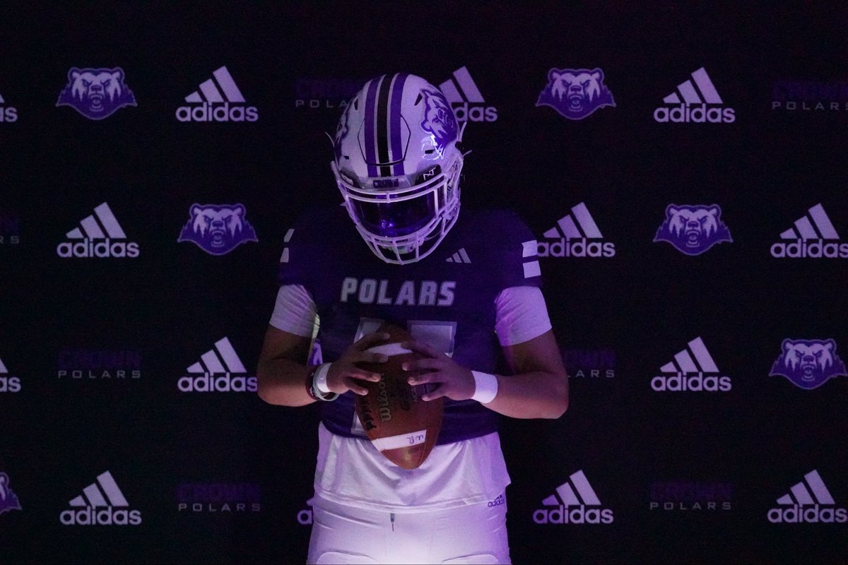 #AGTG Thank you to <a href="/DerrickTaylor_4/">Coach DT</a> and <a href="/CrownCollegeFB/">Crown College Football</a> for inviting and having me for an Official Visit. I had a great time in St Bonifacius! <a href="/_Coach_Franz/">Coach Franz</a> <a href="/mcgeheeben32/">Coach Mc</a> <a href="/CoachColeBerry1/">Coach Cole Berry</a>