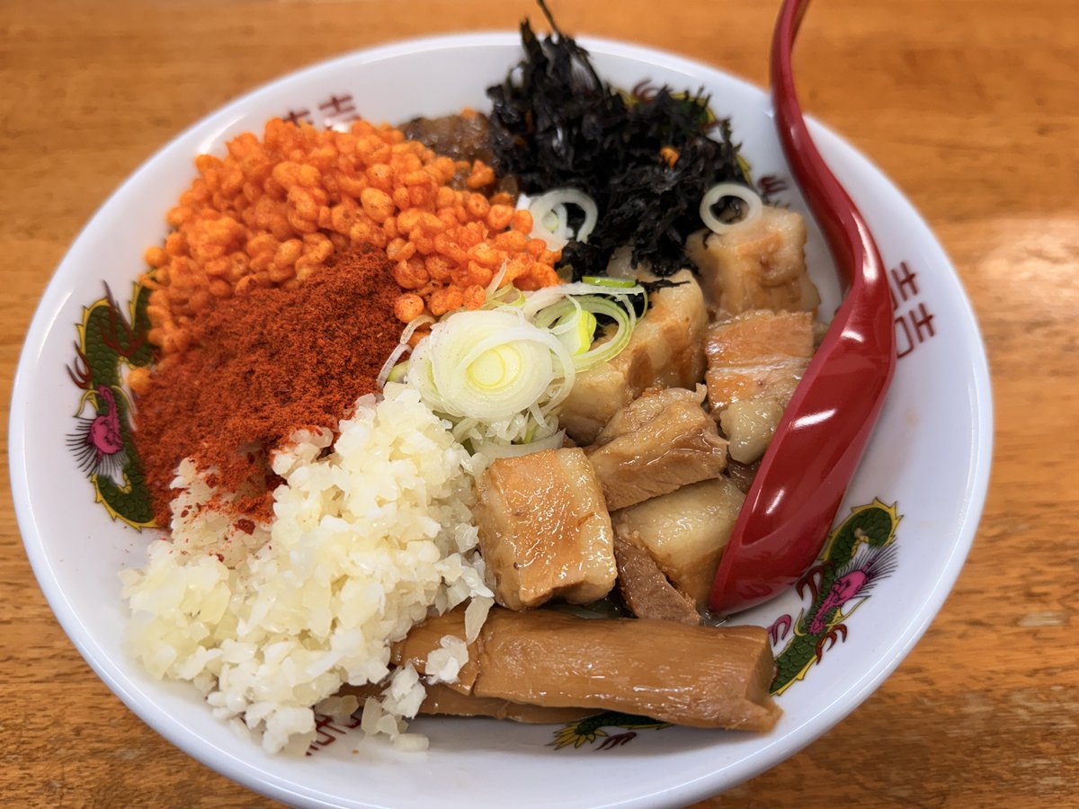 こっちはスティーズさんの汁なし拉麺を己なりにアレンジメントしたもの