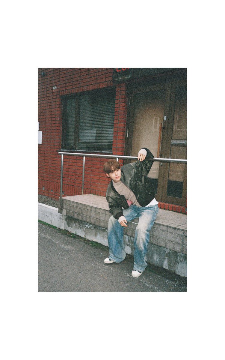 loeywithnana's tweet photo. 260303 #정우 PHOTOBOOK
[Veil of Frame] 
THE OTHER SIDE OF JUNGWOO

🔗 https://t.co/gjq7KX3iE3 https://t.co/vQZ1gFg0rh