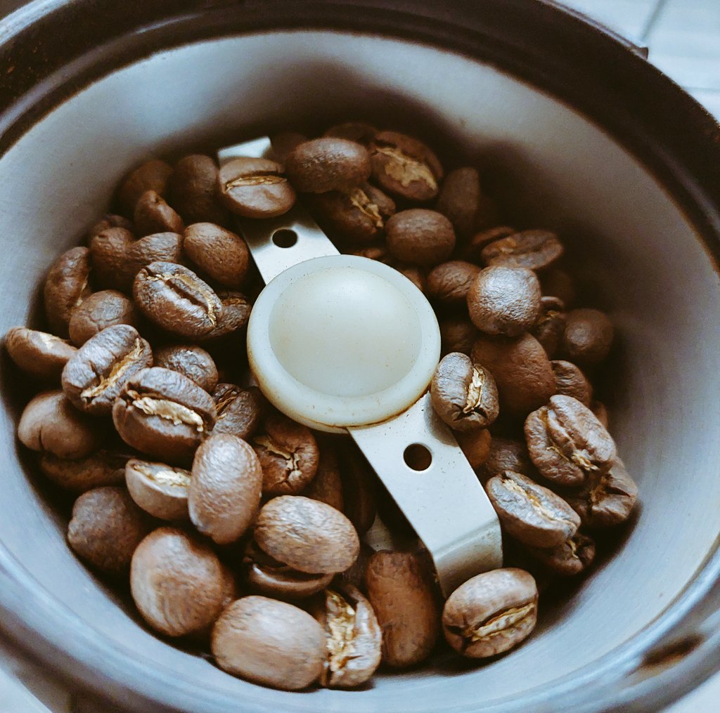 coffee_asagi's tweet photo. 今朝のコーヒーは、
台東区・谷中のFIVE COFFEEさん@fivecoffeesarのグアテマラ。

#FIVECOFFEE
#COFFEE
#谷中
#コーヒー 
#ブラジル https://t.co/sbQF22aUq8