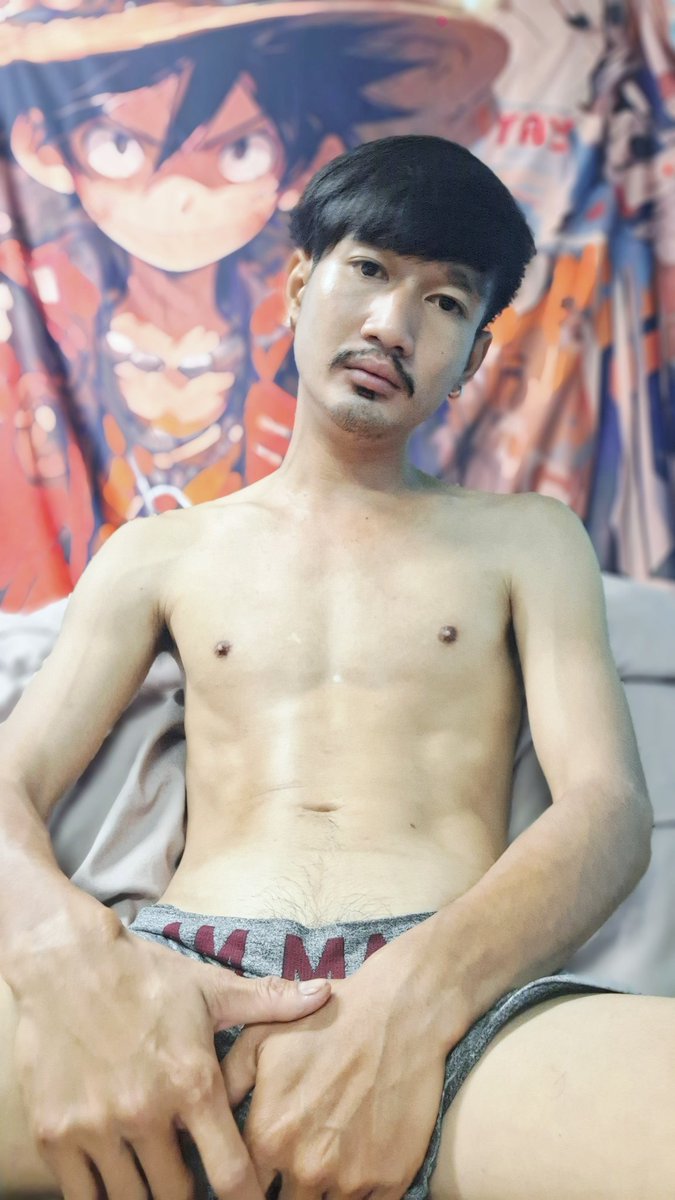 thanaขี้ เงี่ยน tweet media