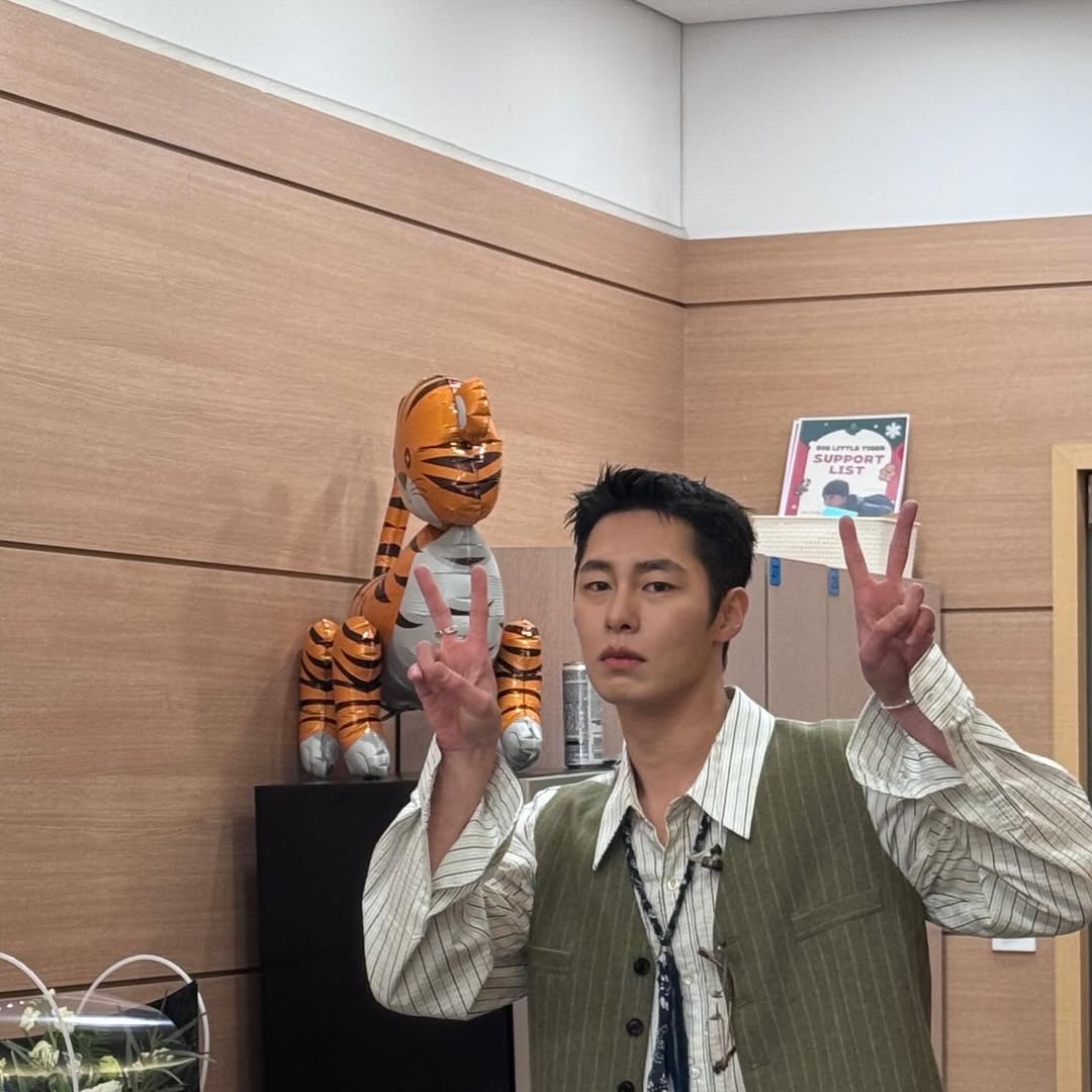 Jaewook. tweet media