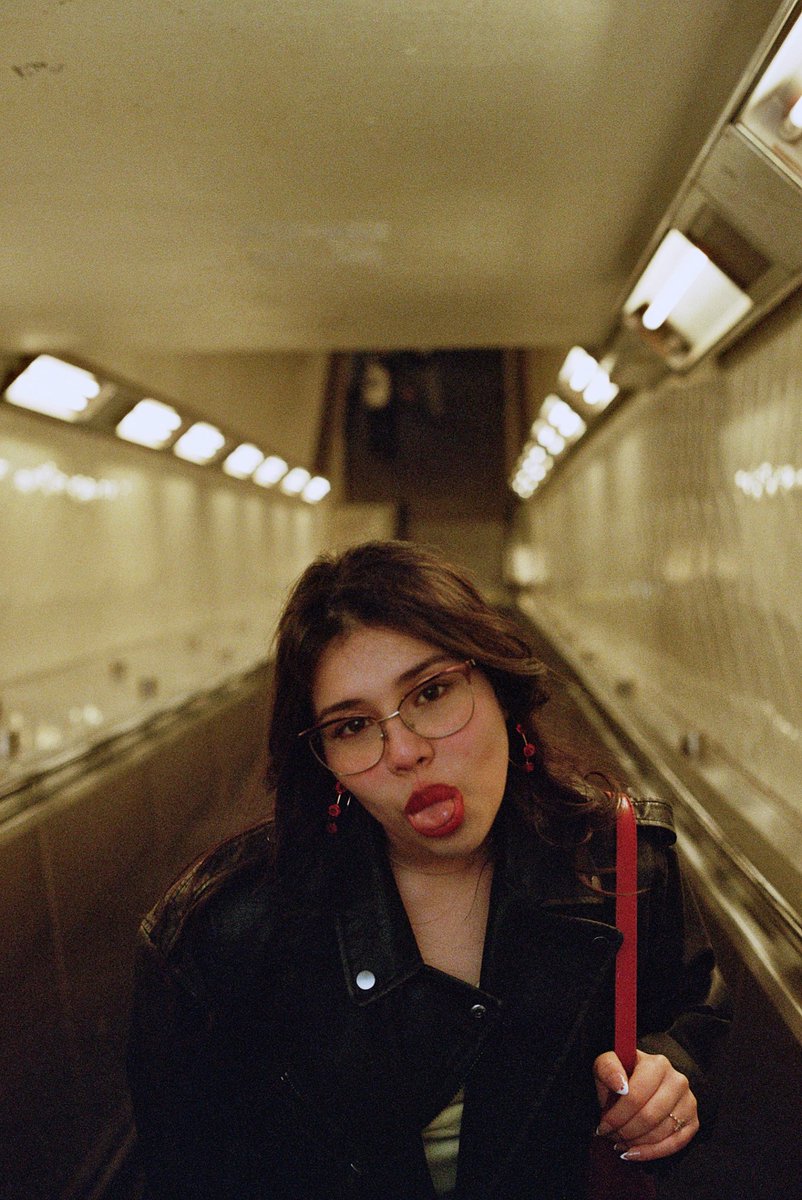 prodbyghostie's tweet photo. Little photo shoot with the beautiful @ghostiesgf love you honey ❤️‍🔥 https://t.co/vsBUAOSAul