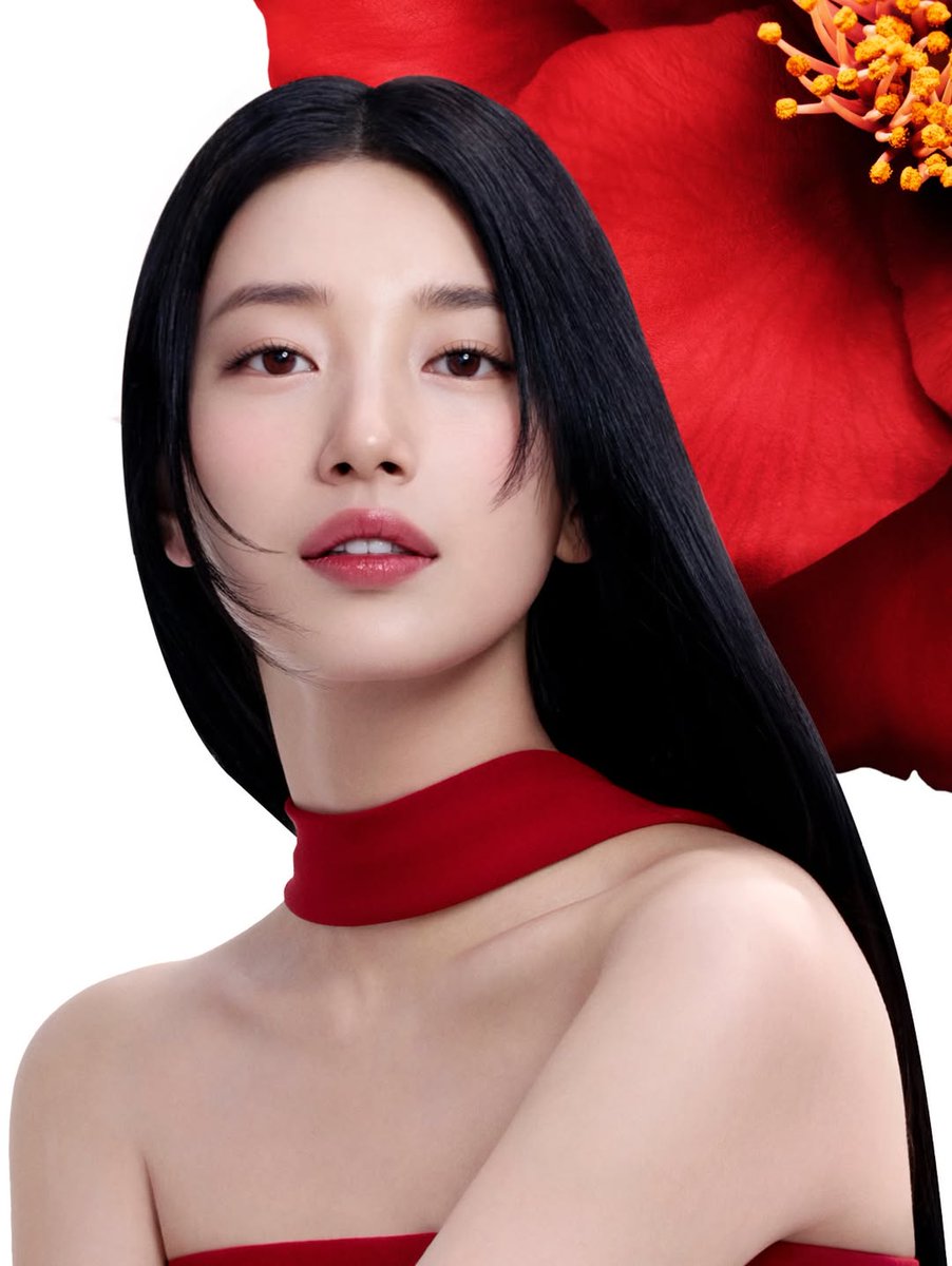 [!!] SUZY has officially been announced as the new Global Ambassador of TSUBAKI 🌺

The premium haircare brand revealed SUZY as their newest muse. Please look forward to SUZY × TSUBAKI ✨

#Suzy #BaeSuzy #수지 #배수지