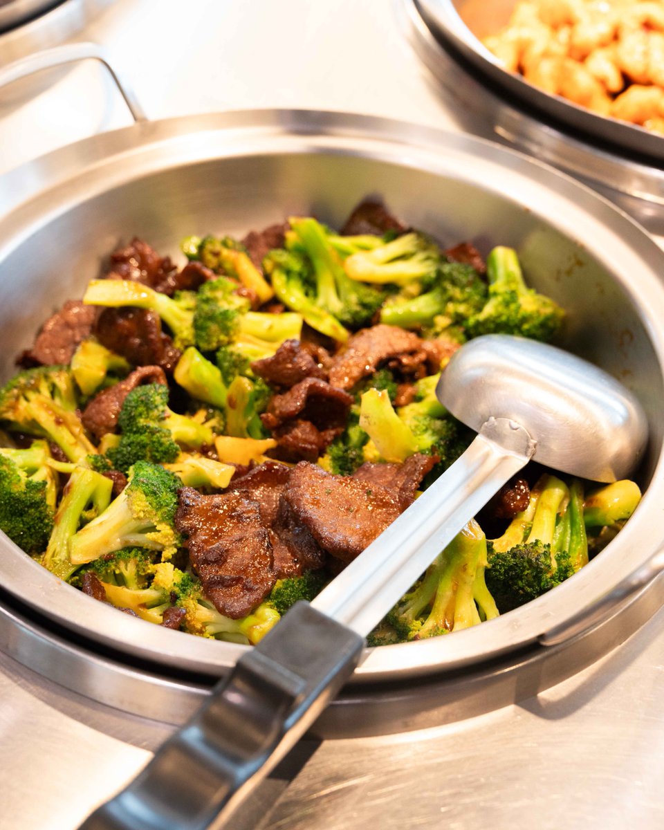 Panda Express Japan tweet media