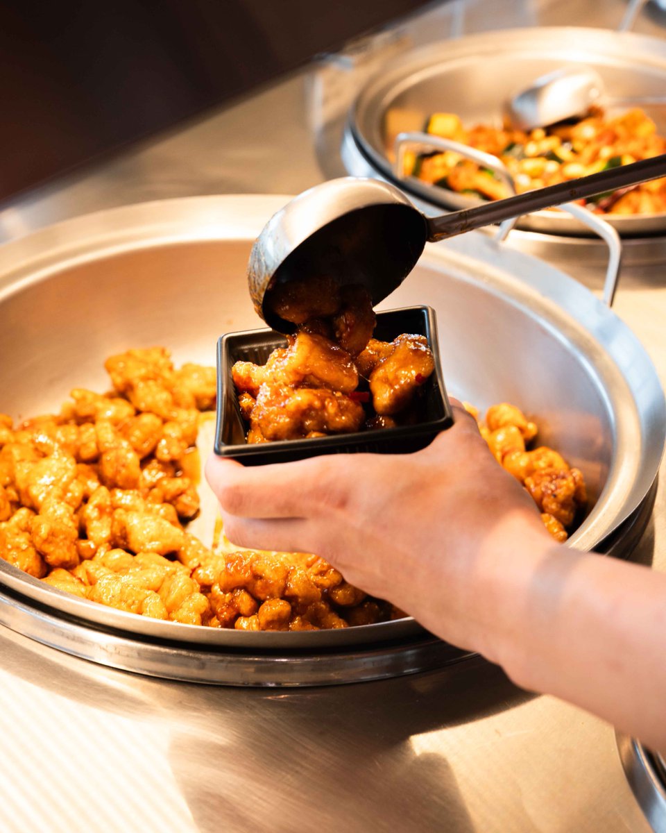 Panda Express Japan tweet media