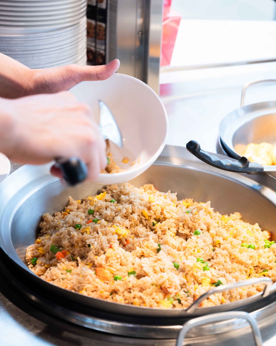 Panda Express Japan tweet media