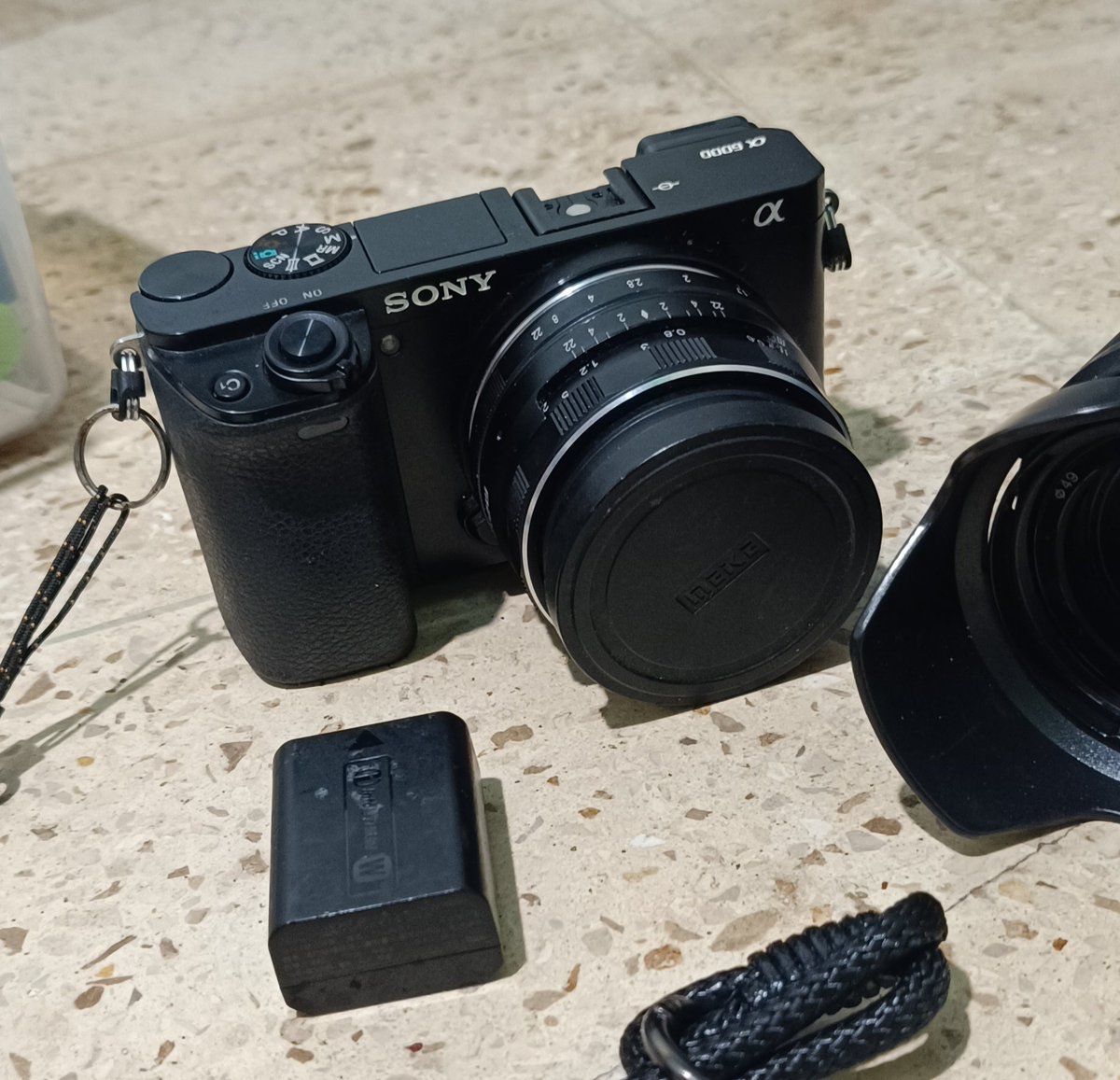 AswinAdimas's tweet image. Camera For Sale Sony a6000+Meike 3.5 MM

#jualcamera #sonya6000 #Makassar