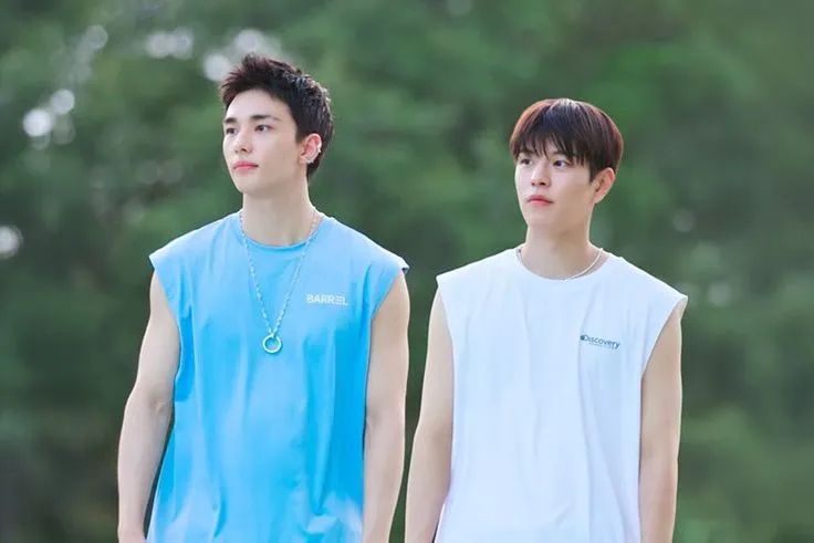 ila 🐺🐶 || REST. tweet media