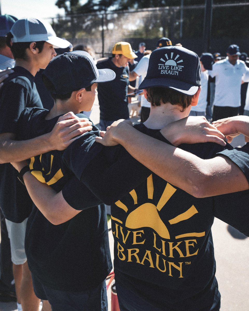 Loyola High School Athletics tweet media