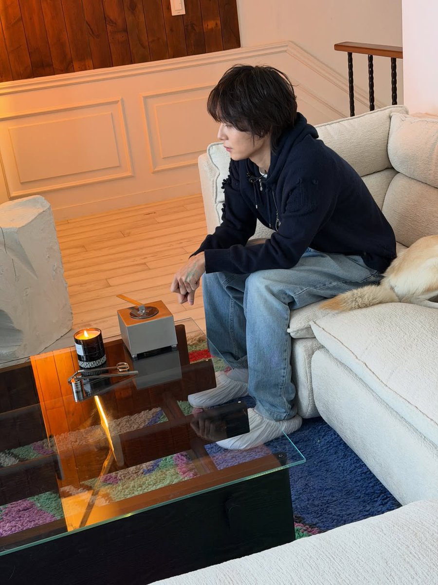 020326 joonjoon_hi mencionou DAWN em sua postagem no Instagram. 
#DAWN #HyoJong #던 #김효종
