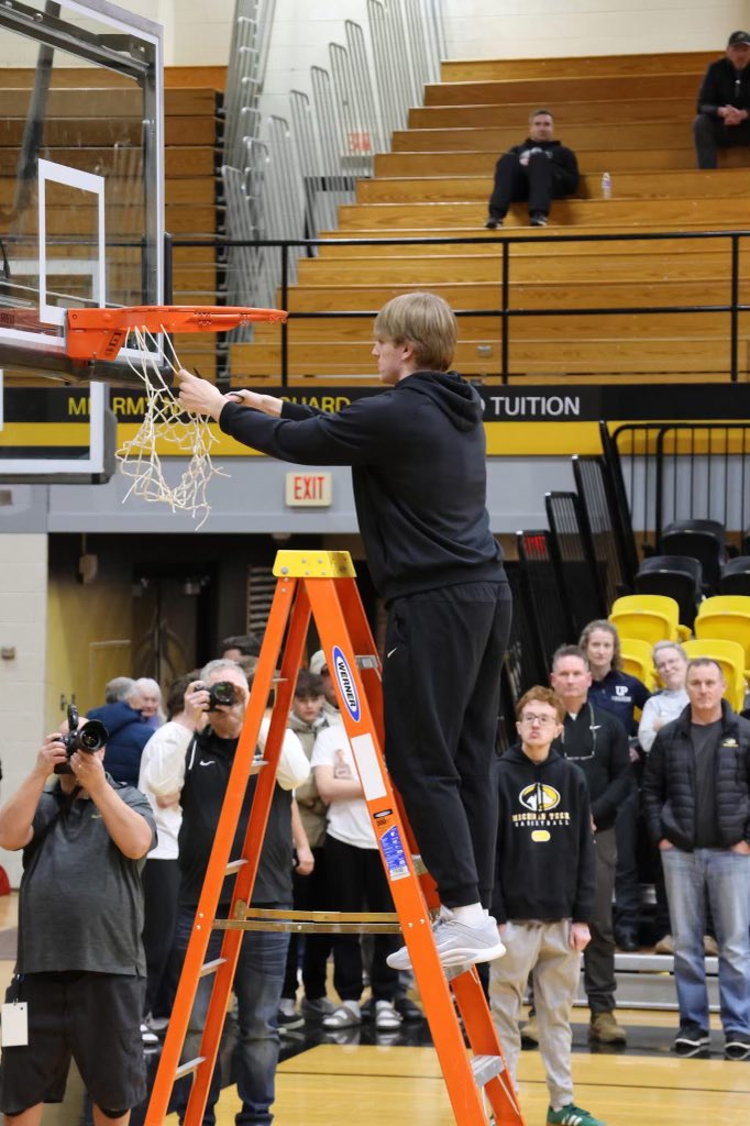 HHS Highlander BB tweet media