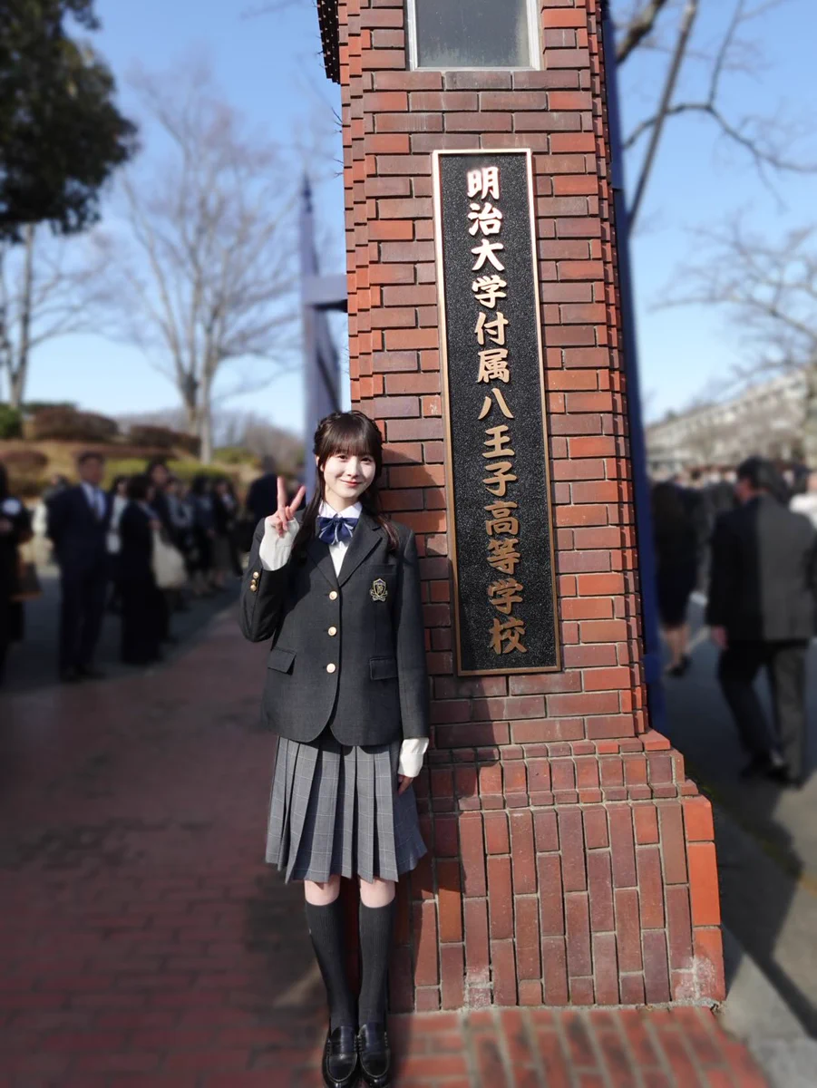 HCdPfBZakAE321T?format=webp&