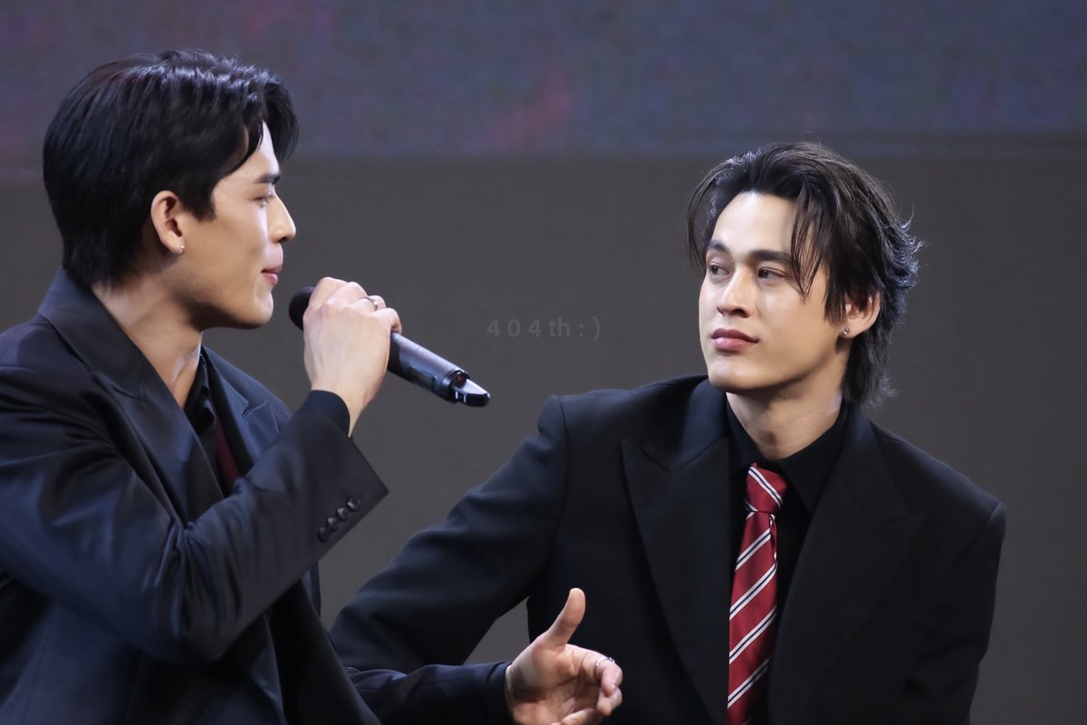 404th 🐻🐧 tweet media