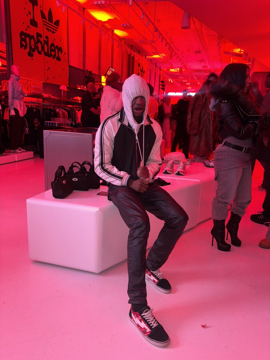 The Saint Laurent Don tweet media