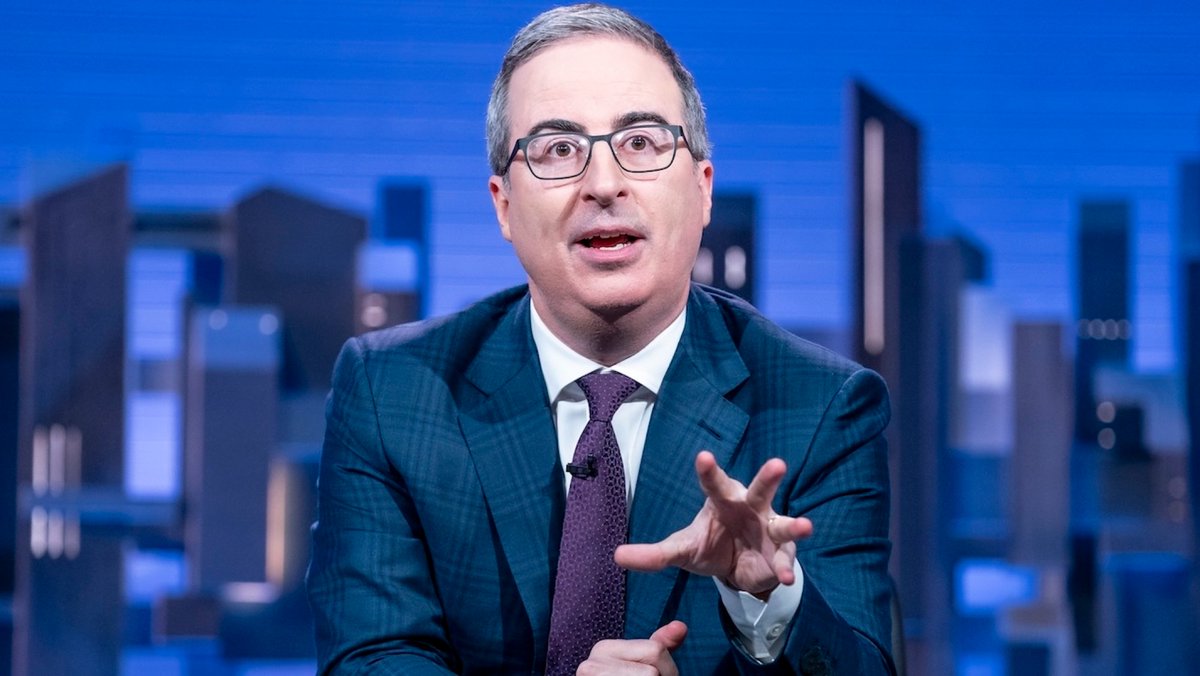 nuprizm's tweet photo. John Oliver Reacts to HBO’s Possible New “Business Daddy” Paramount: “How the F*** Do I Get Out of This?”

From Hollywood Reporter:
• John Oliver joked about Paramount Skydance potentially becoming HBO's new owner.
• Oliver referenced Netflix backing out of bidding for Warner Bros. Discovery.
• Netflix cited financial reasons for declining to match Paramount Skydance's bid.
• Oliver has a history of mocking HBO's parent companies, including AT&T.

Read the full story in our app. Link in bio.