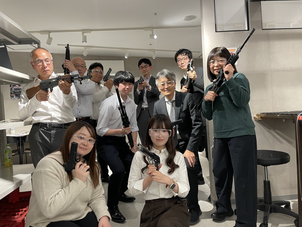 新宿店では平日、土日祝日でも「手ぶらで射撃体験コース」をご利用頂け