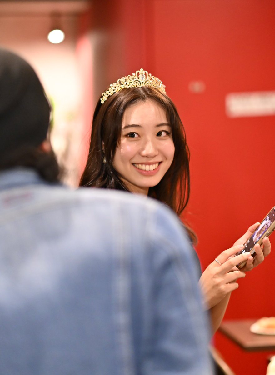 約1年半、カワコレ撮影会ありがとうございました✨

大変お世話になったスタッフの江口さんが前にいます😊(前ボケ江口さん)

初めてのポートレート、素敵な方々がたくさんいるカワコレ撮影会で本当に良かったです🙌

毎回楽しい撮影でした！カワコレで出会ってくれた皆さんありがとうございました🫶
🤍