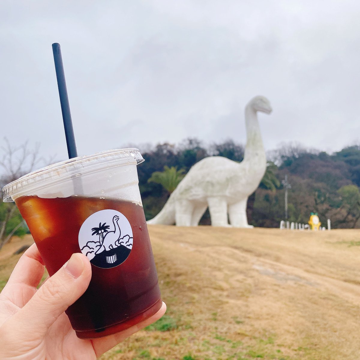 SEABRIDGE14's tweet photo. 雨の日も元気に営業中☔️

雨の日ドライブのお供に、当店自慢のお飲み物はいかがでしょうか？

身体が温まる自家製ホットジンジャーや、珈琲豆ましろ様の豆を使用したオリジナルコーヒーなど、沢山ご用意しておりますので、是非お立ち寄りくださいませ✨

#因島
#渚の交番SEABRIDGE https://t.co/YZ93GU3YnT