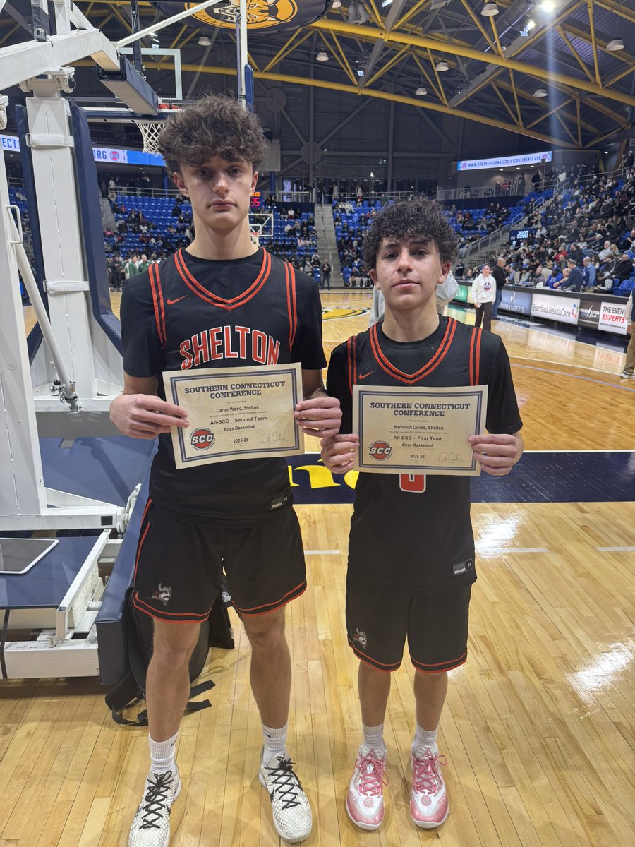 shsgaels_bball's tweet photo. Congratulations to juniors Kam Quiles & Carter Wood for being selected to the All-SCC Basketball Team. Kam was named 1st Team & is averaging 16.1 ppg, 4 apg, 3.4 rpg & 2.3 apg. Wood was named 2nd Team & is averaging 14.2 ppg, 10.8 rpg, 2 apg, 1.4 bpg & 1 spg. #ctbb #rollgaels https://t.co/wWXI5sUT1g