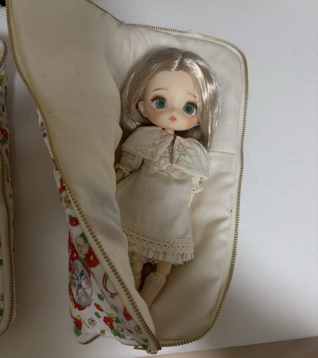 ドールおくるみを作りました〜だいぶファスナーと仲良くなってきた🤣
お布団ポーチタイプ！幼sdちゃんとSDMちゃんにも作ってあげよー☺️