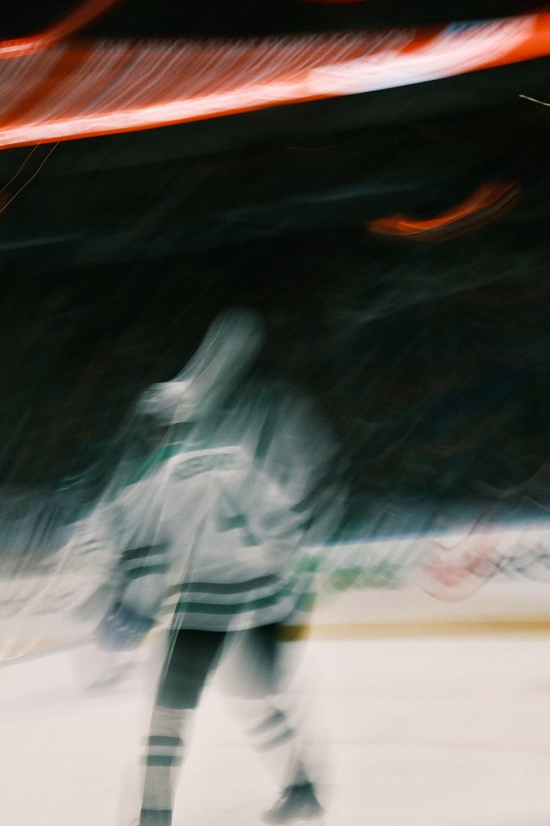 g01arti's tweet photo. Feeling the Texas heat in Vancouver tonight @DallasStars https://t.co/Q99kmwvkt3