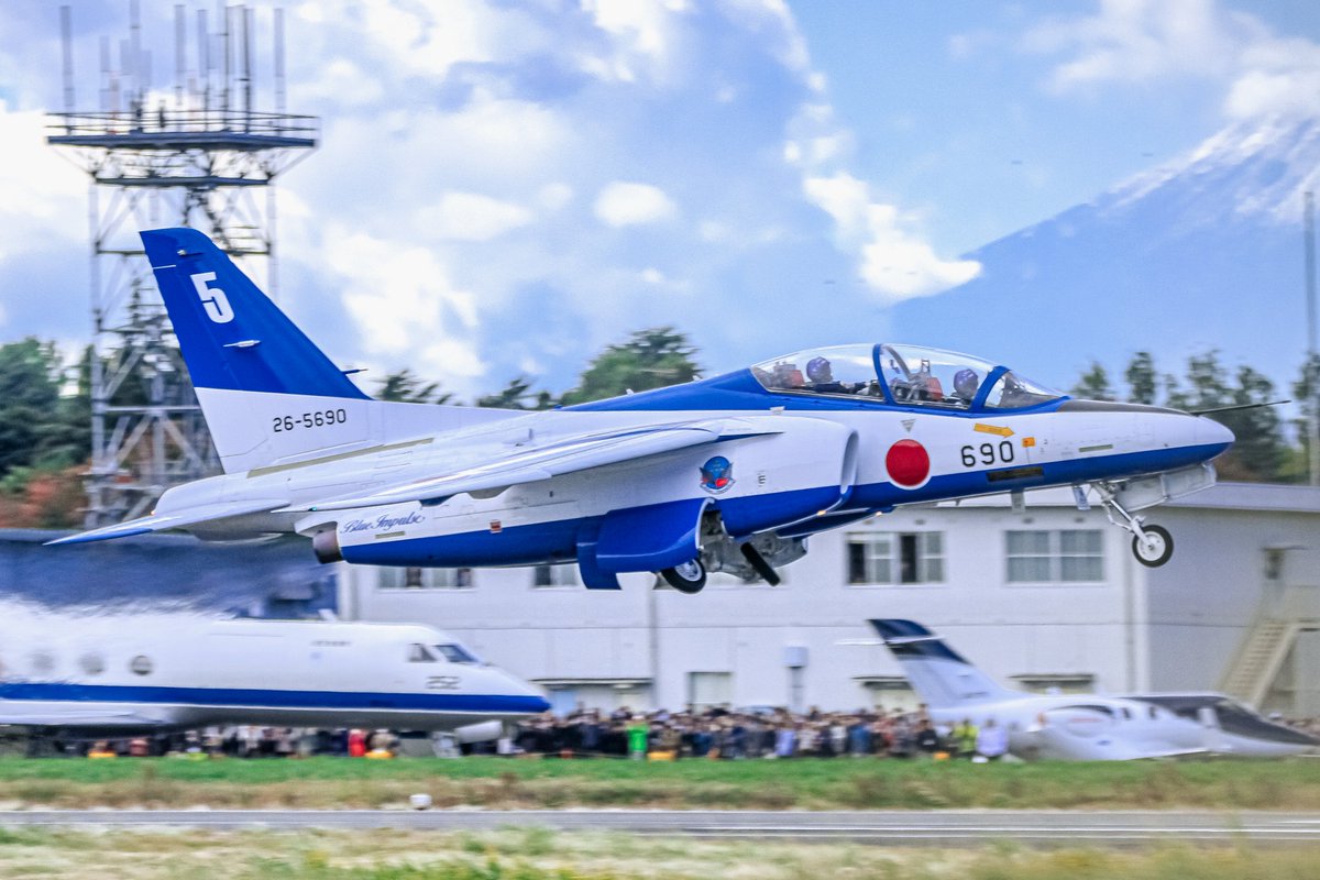suu451JSDF's tweet photo. #足上げ写真展 https://t.co/EVSyeGXXkB