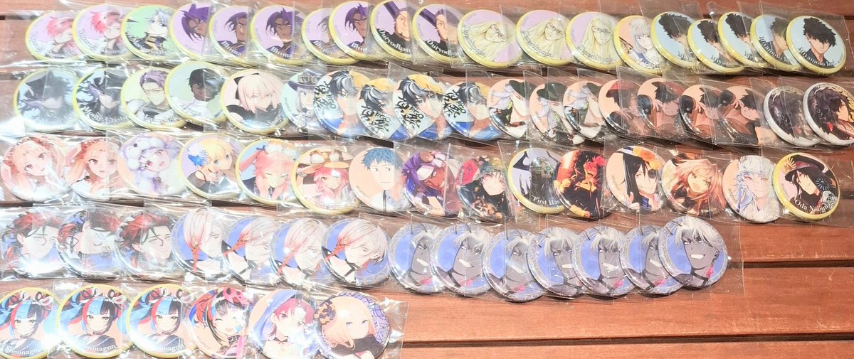 異種交換】FGO 譲 画像の霊基召喚缶バッジ 求 最終再臨展 ミニキャラ