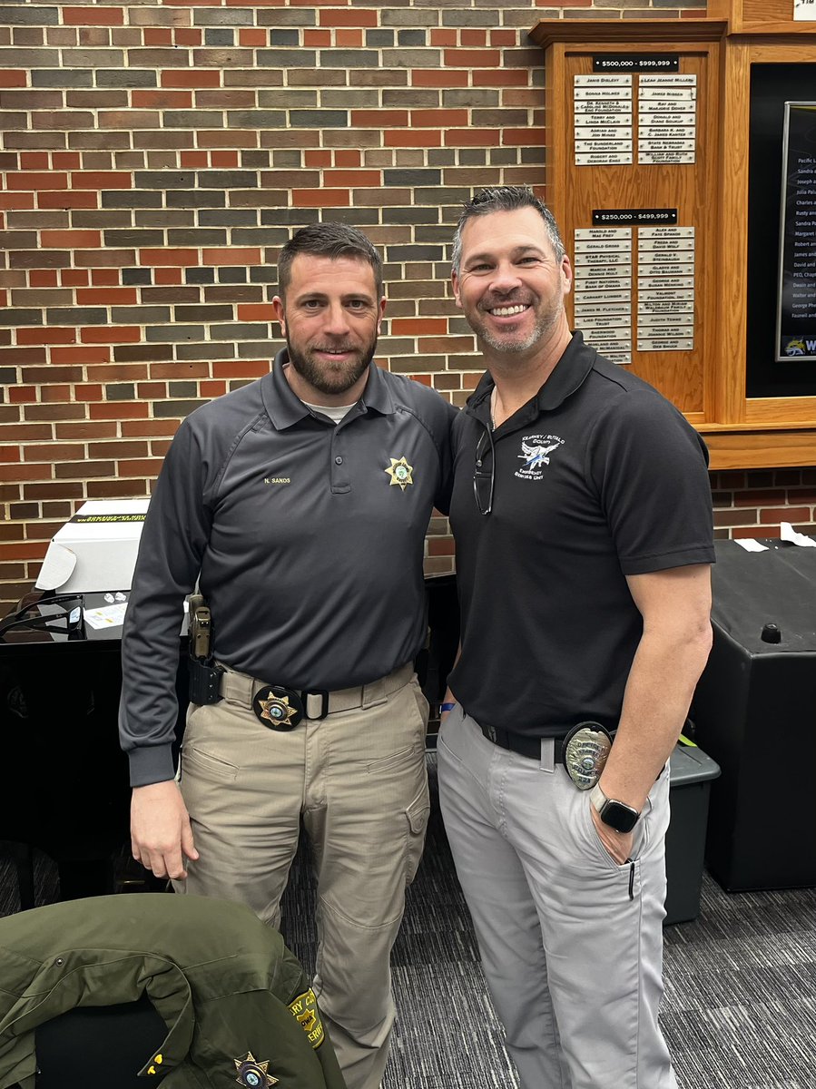 Ofc. Anthony Faz tweet media