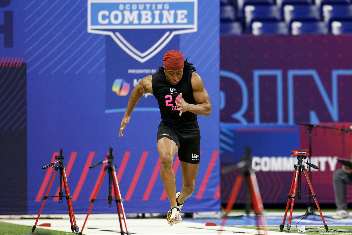 Julian Neal tweet media