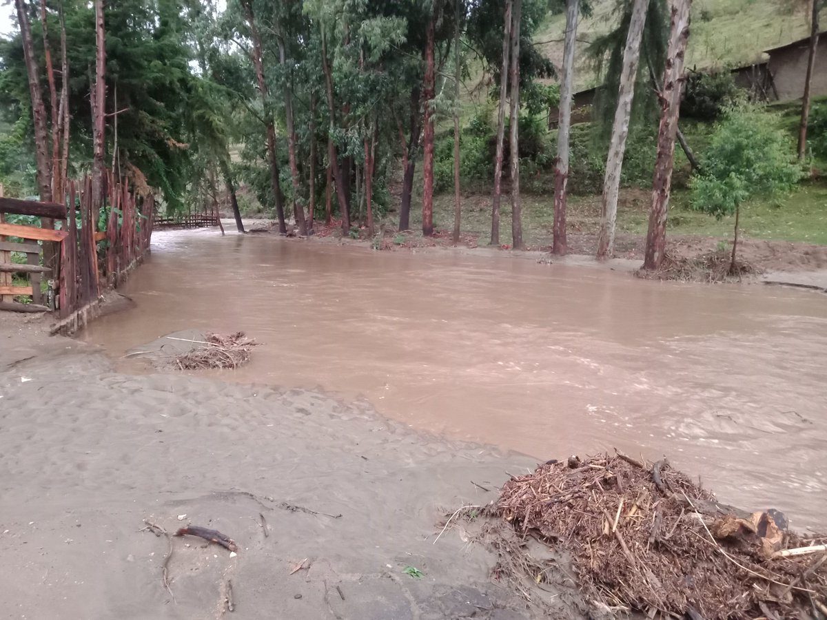 ChirchirGil's tweet photo. @KeRRA_Ke  This section of the road linking Embobut–Tuturung–Chesoi, particularly at Embomon Bridge, has for decades caused great inconvenience during the rainy season. Current bridge design cannot effectively handle the heavy flow of water. It therefore needs to be redesigned. https://t.co/7qCvp7GKqn
