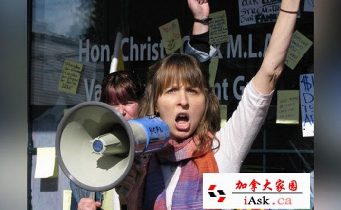 BillWhatcott's tweet photo. Protest British Columbia Human Rights Tribunal! 

Thursday, March 19, 1:00 PM

605 Robson St, Downtown, Vancouver, BC

The far left activist with the bullhorn below is Kangaroo British Columbia Human Rights Tribunal (BCHRT) adjudicator Devyn Cousineau. Devyn gave righteous Barry Neufeldt (see other picture below) a $750,000 fine for saying there are two genders (male and female). Back in 2018 she gave me a $55,000 fine for saying NDP politician Ronan Oger was a man (he said he was a man until age 44 when he decided to become a fake woman) and  because I said that God did not want the Vancouver-False Creek constituents to vote for him.