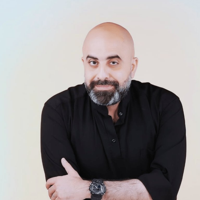 Hasan319092's tweet photo. بتتذكرو هالشب المرتب شو حكا عالسورين #هشام_حداد https://t.co/yyaFMbaGJx
